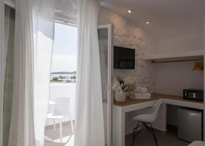 מלון דירות Spiros Naxos City