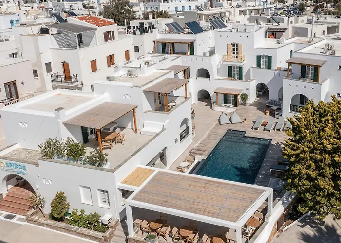 Spiros מלון דירות