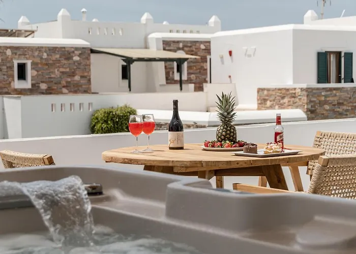 Spiros מלון דירות 4*