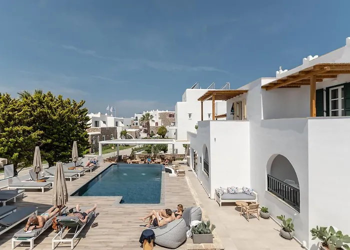 מלון דירות Spiros 4*