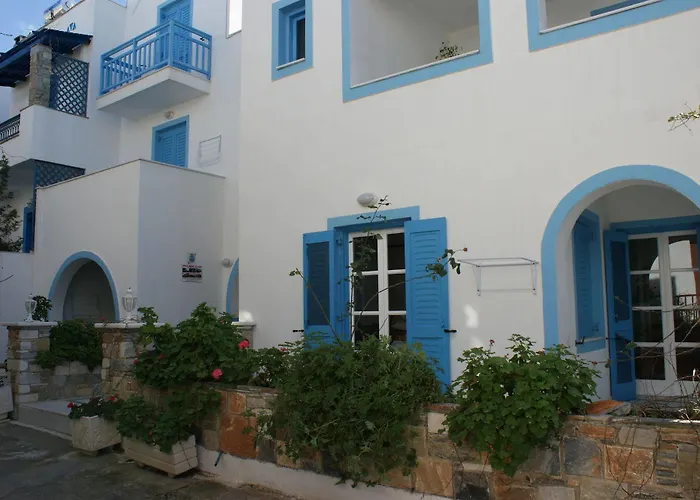 Spiros מלון דירות Naxos City