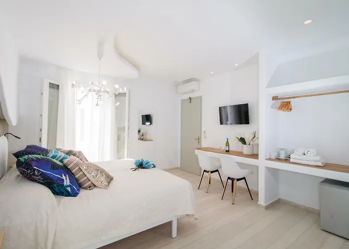 מלון דירות Spiros Naxos City