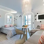 Spiros Aparthotel 4*