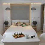 Aparthotel Spiros