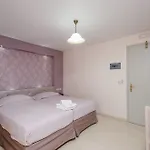 Aparthotel Spiros 4*