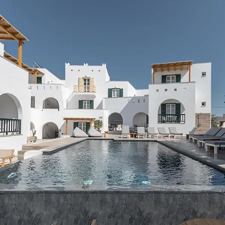 스피로스 2* Naxos City