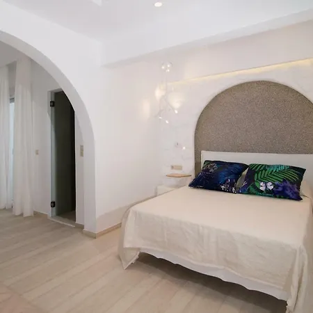 Spiros Apart Otel 2*
