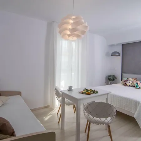 Spiros Apart Otel Naxos City