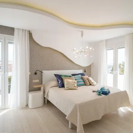 Spiros Apart Otel 2*
