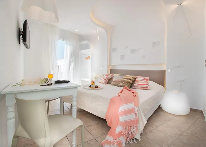 Spiros Aparthotel Naxos City