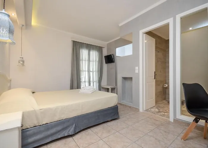 Spiros Aparthotel Naxos City